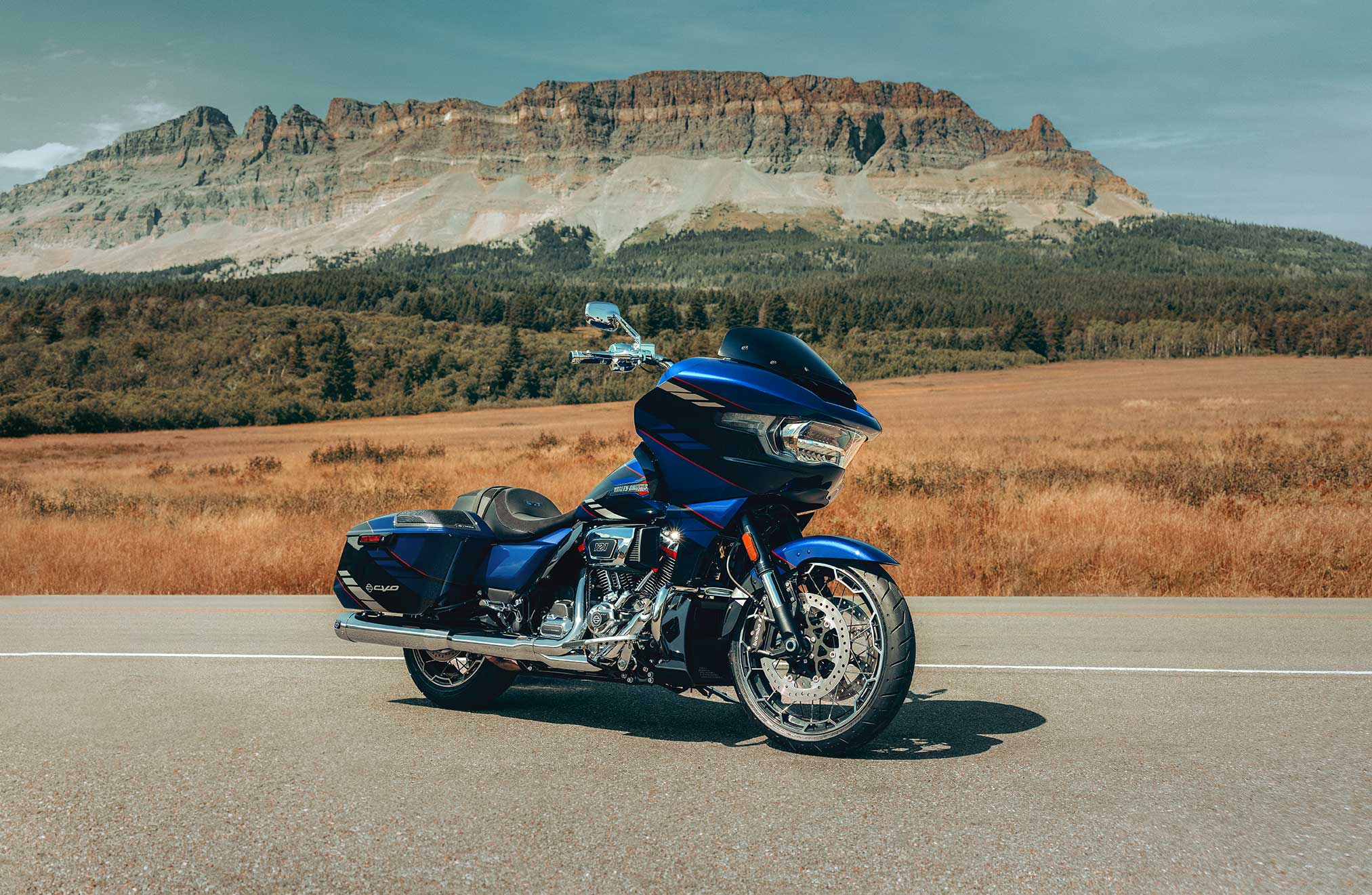 2025 HarleyDavidson CVO Road Glide Guide • Total Motorcycle