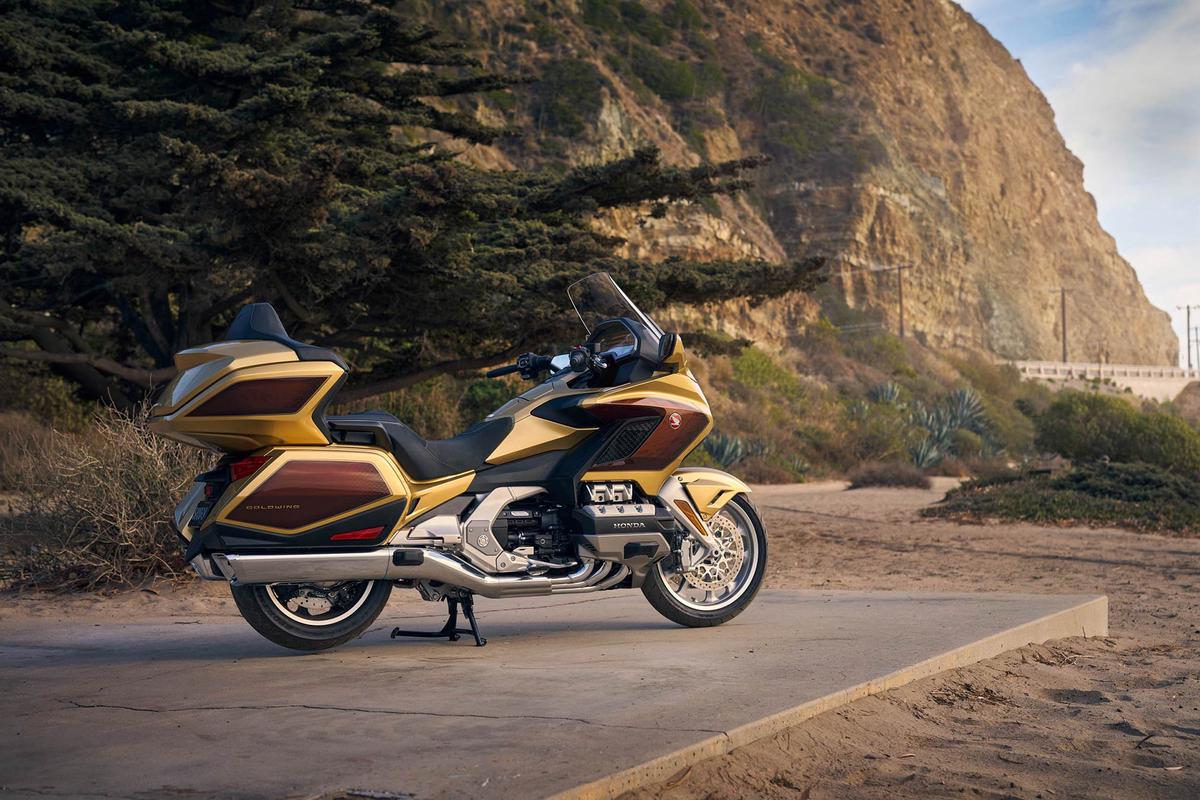 2025 Honda Gold Wing Tour Airbag DCT