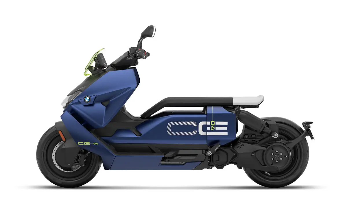 2026 BMW CE04
