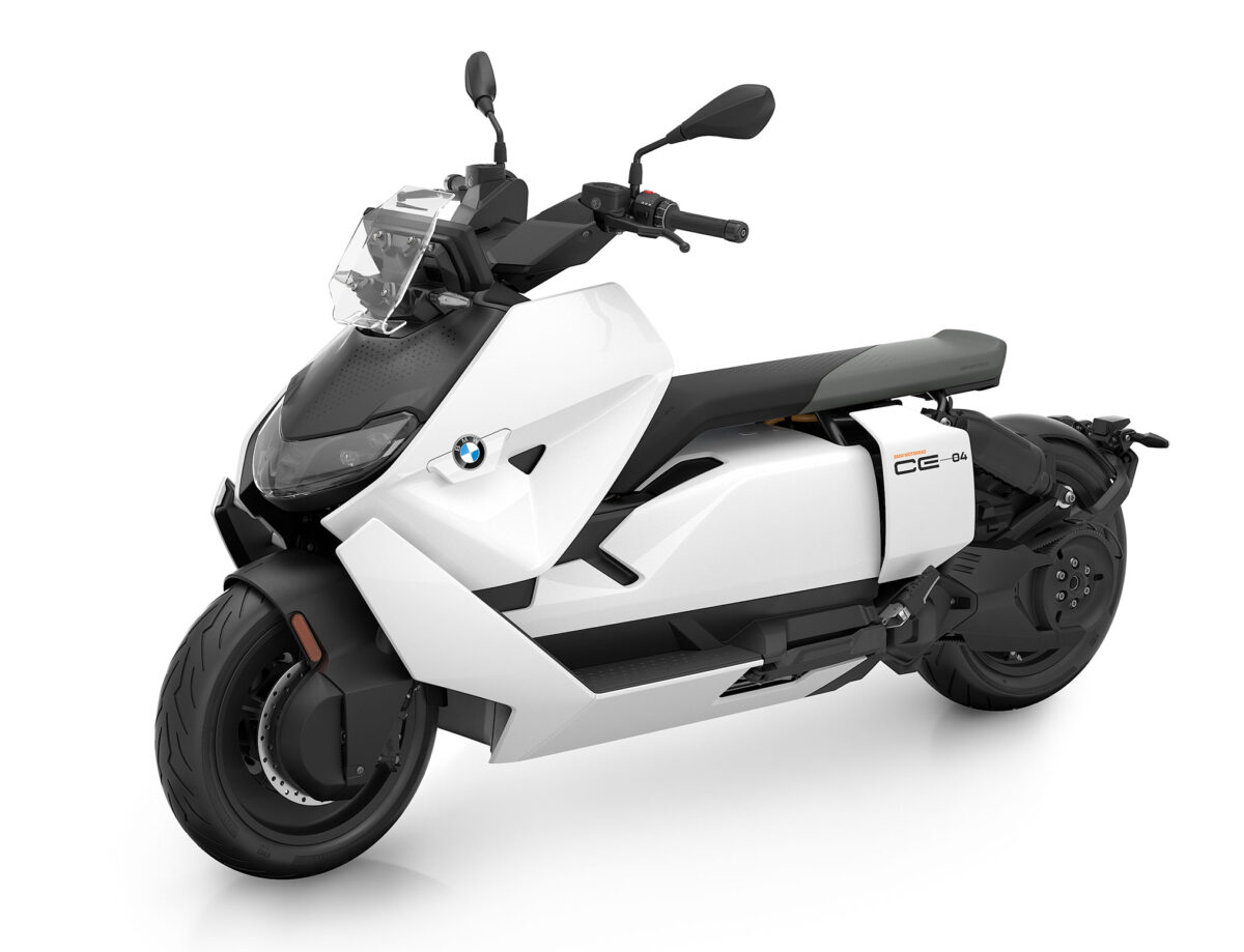 2026 BMW CE04